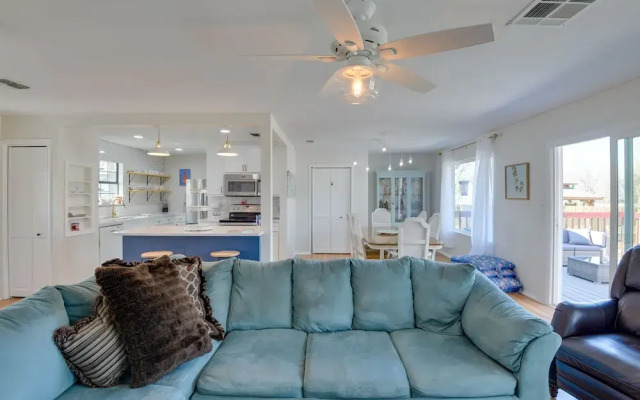 Waterfront Granbury Home: Easy Lake Access!