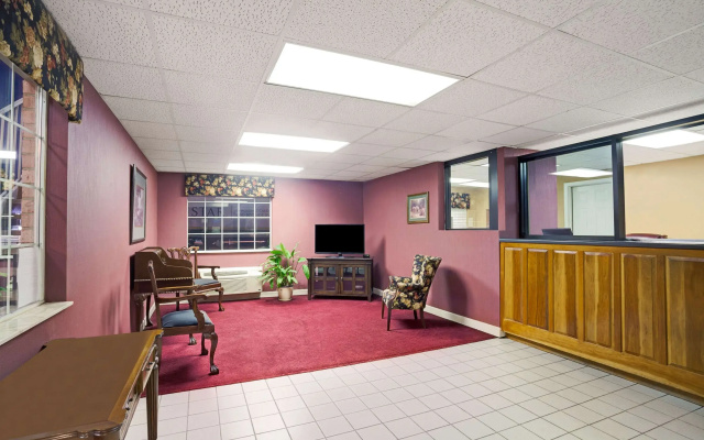 Days Inn by Wyndham Joelton/Nashville