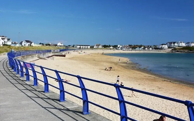 Charming 2 Bed House Near Rhoscolyn,discounts FOR