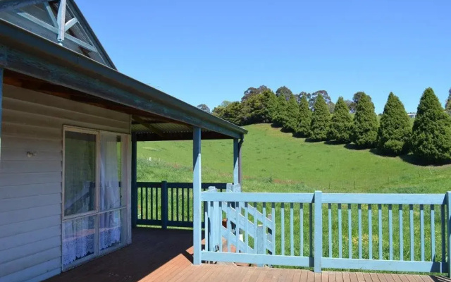 Twin Springs Bed & Breakfast