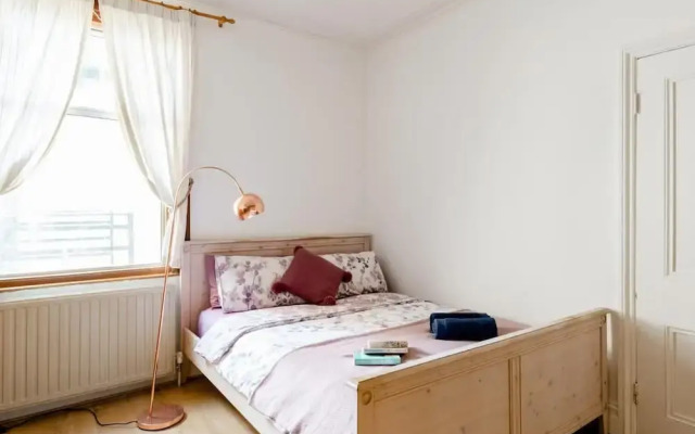 Stunning 2-bed Apartment in Dartford