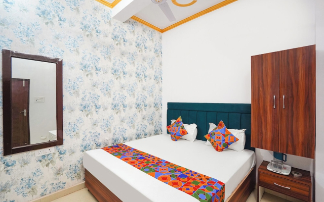 Fabhotel Budha Tree