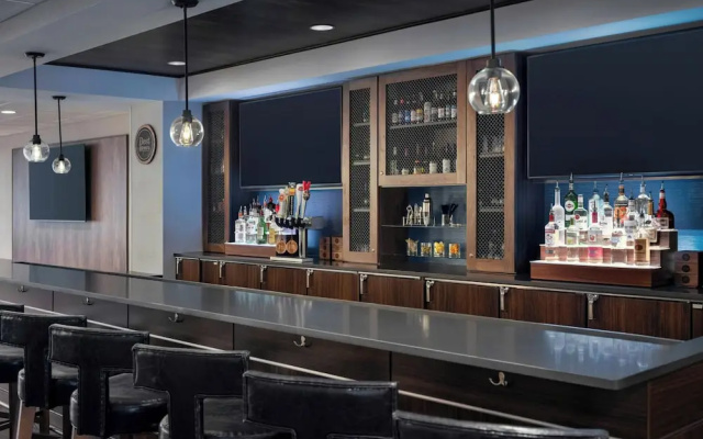 Four Points By Sheraton Oakville