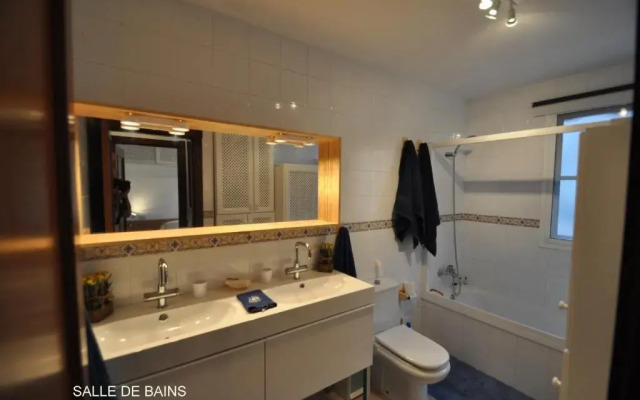 Almar Apartment