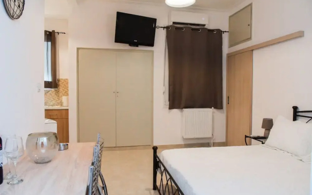 Central Modern Fully Equipped Double Bed Studio