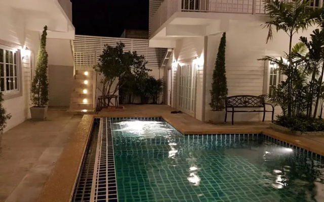 Vanida Antique Home
