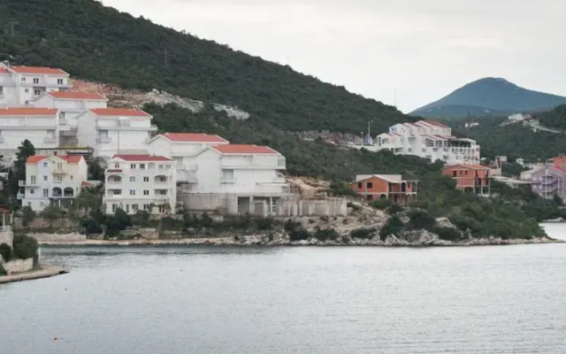 Apartments Tiha Luka