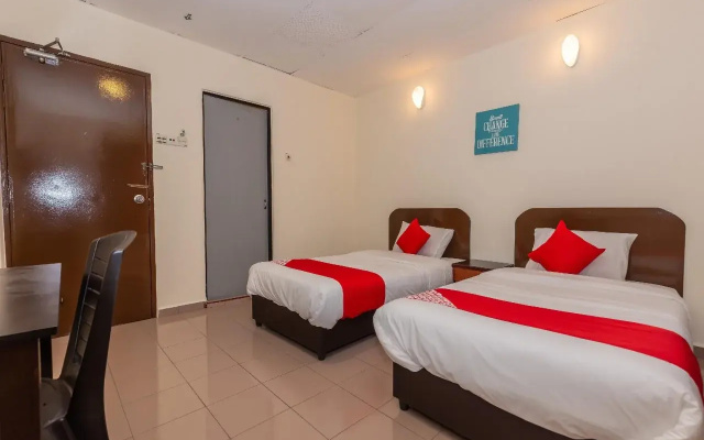 Hotel Bamboo By OYO Rooms
