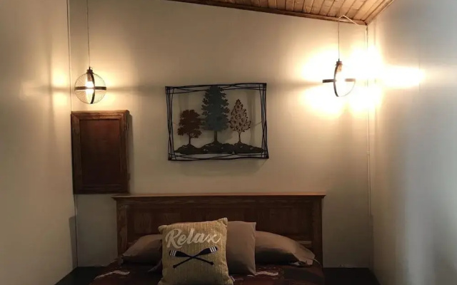 Bullwinkles Rustic Lodge