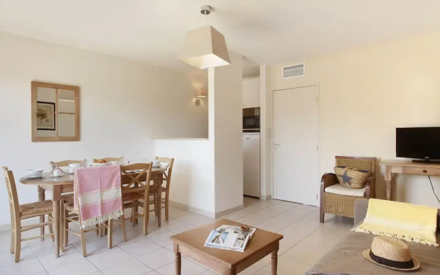 Apartment in Bonnieux Near Lavender Fields