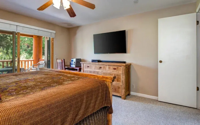 Ski-in/ski-out Snow Flower 3 Bedroom Condo
