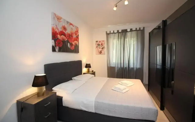 Casa Rosa in Lugano With 2 Bedrooms and 1 Bathrooms