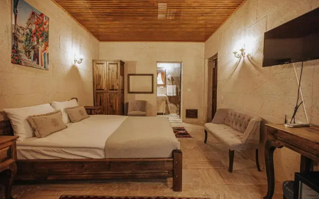 Lagania Cave Suites
