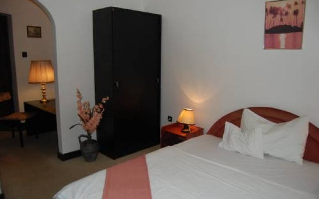 Czirky Panzi  Hotel