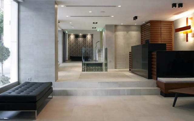 Amazon Hotel