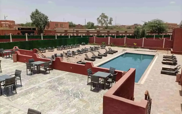 Hotel Tahat
