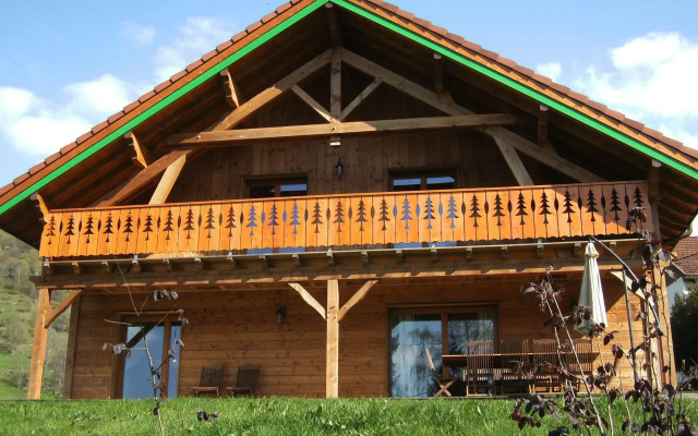 A large and magnificent wooden chalet with a sauna