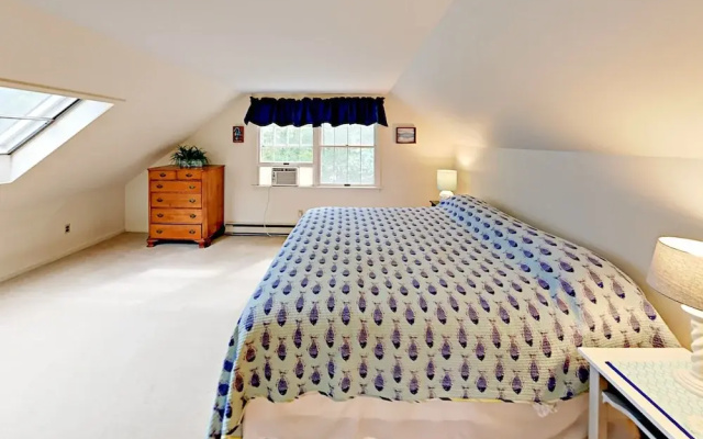 40 Epanow Rd Home