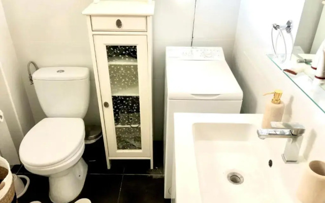 Cannes la Croisette, Baoli 4 beds, balcony,parking