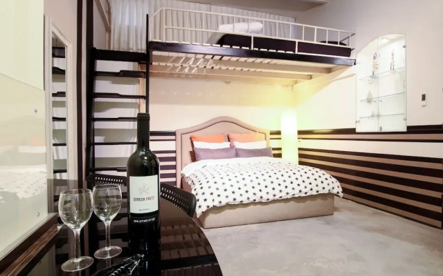 Classic studio Apt in heart of Tel Aviv