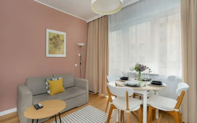 Trendy Apartment Polna by Renters