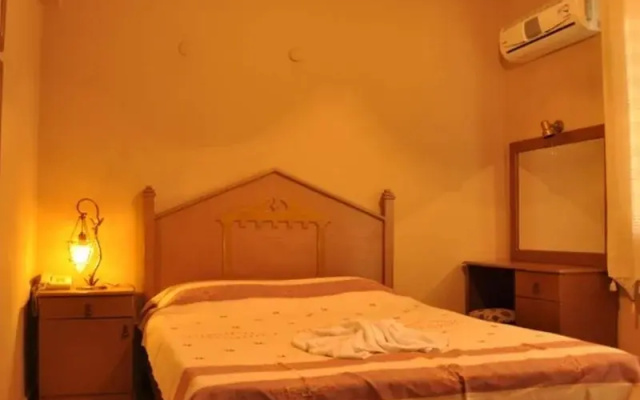 Clup Cinar Hotel