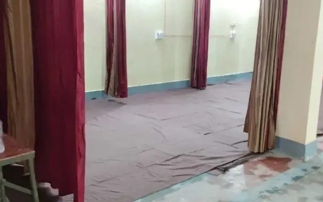 Ayodhya Cantt Palace & Restaurant