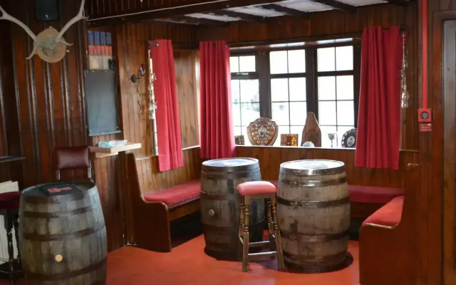 Redhall Arms Hotel