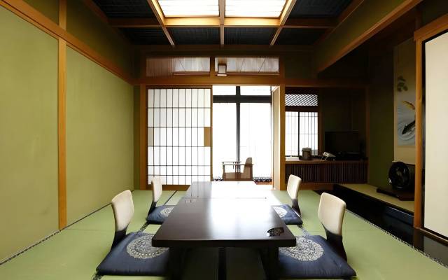 Okada Ryokan Warakutei