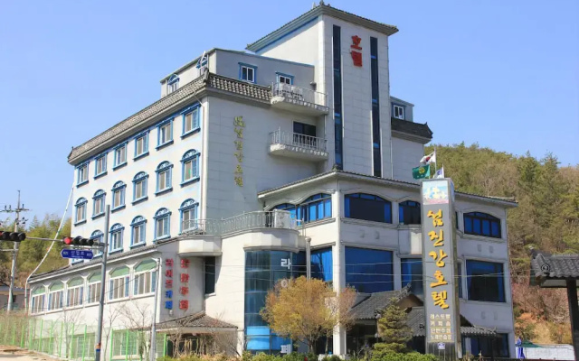 hotelImage
