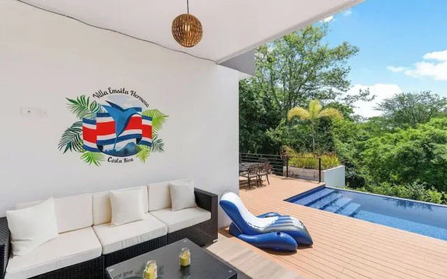 Villa with Minimalist Design & Scenic Deck with Private Infinity Pool and Jungle Views