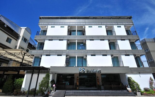 Отель BS RESIDENCE Suvarnabhumi Таиланд, Бангкок - - забронировать отель BS RESIDENCE Suvarnabhumi, цены и фото номеров вид на фасад