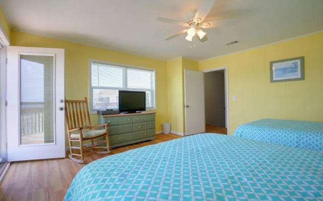 4 Crabs By The Sea - 6 Br Home