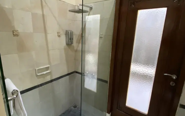 Chrome Hotel & Resort Solo
