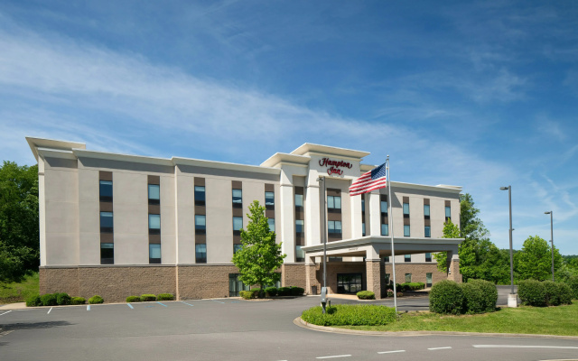 Hampton Inn Fairmont