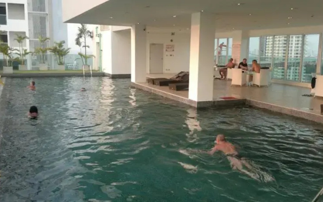 The View Pratamnak