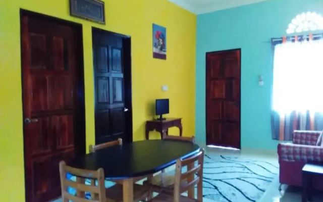OYO Homes 90590 Mazhomestay