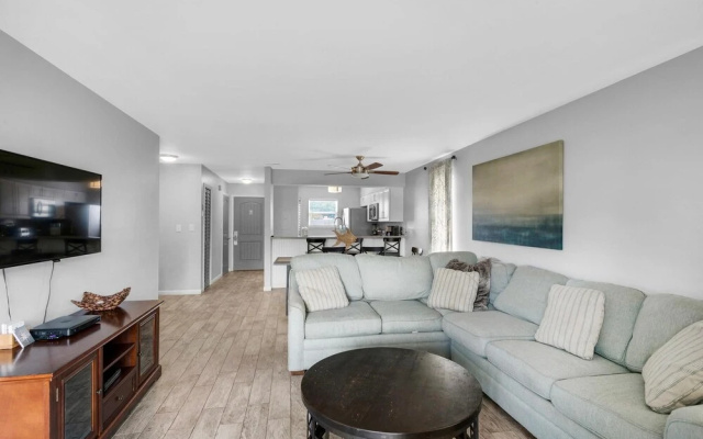 Summerhouse Townhomes #6- Blue Pearl