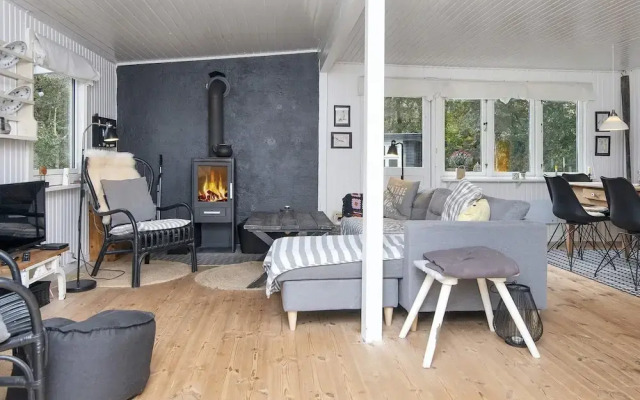 5 Person Holiday Home in Thyholm