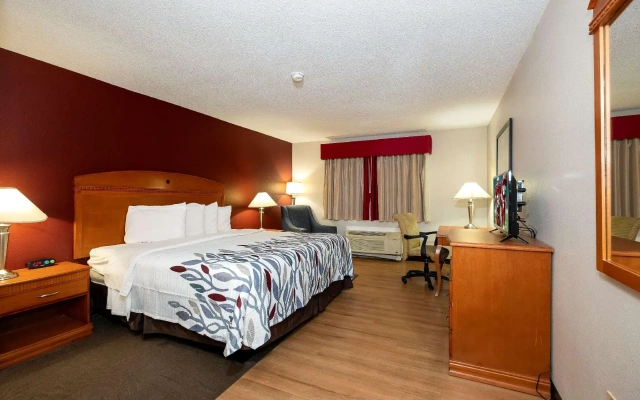 Fulton Hotel - Oswego Riverfront