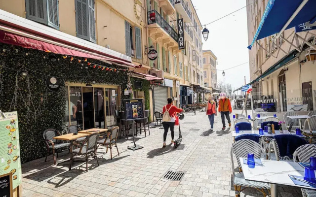 Hotel Avaton - Cozy Bedrooms - Cannes Palais