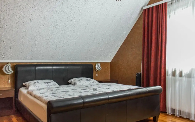 Villa Rosso Balatongy r k