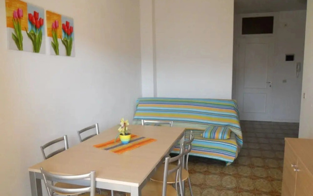 Bright Flat Next to the Beach-beahost