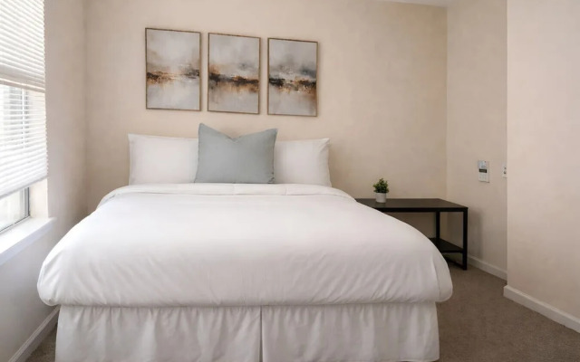 212 Maverickplace2 1BR
