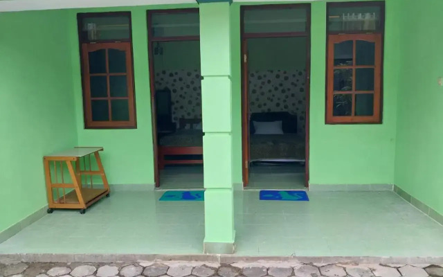 Omah 365 Homestay