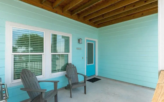 An Exclusive Waterfront Property