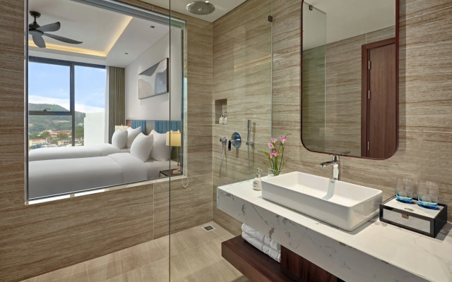 The Watson Premium Halong Hotel
