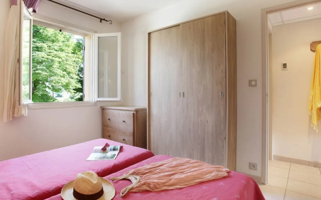 Apartment in Bonnieux Near Lavender Fields