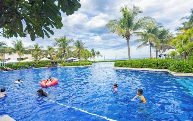 Ocean Breeze Villa Cam Ranh