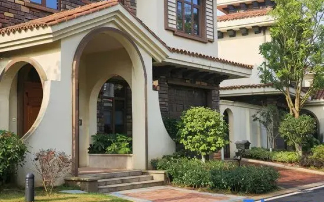 Huitang Yiqi Bieyuan Hot Spring Holiday Villa